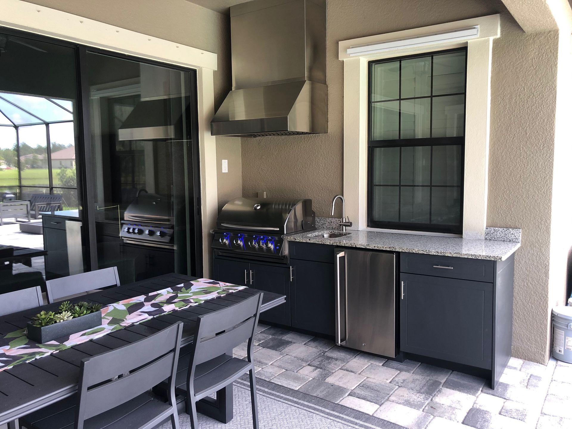 Custom outdoor kitchen and grill island in Tampa