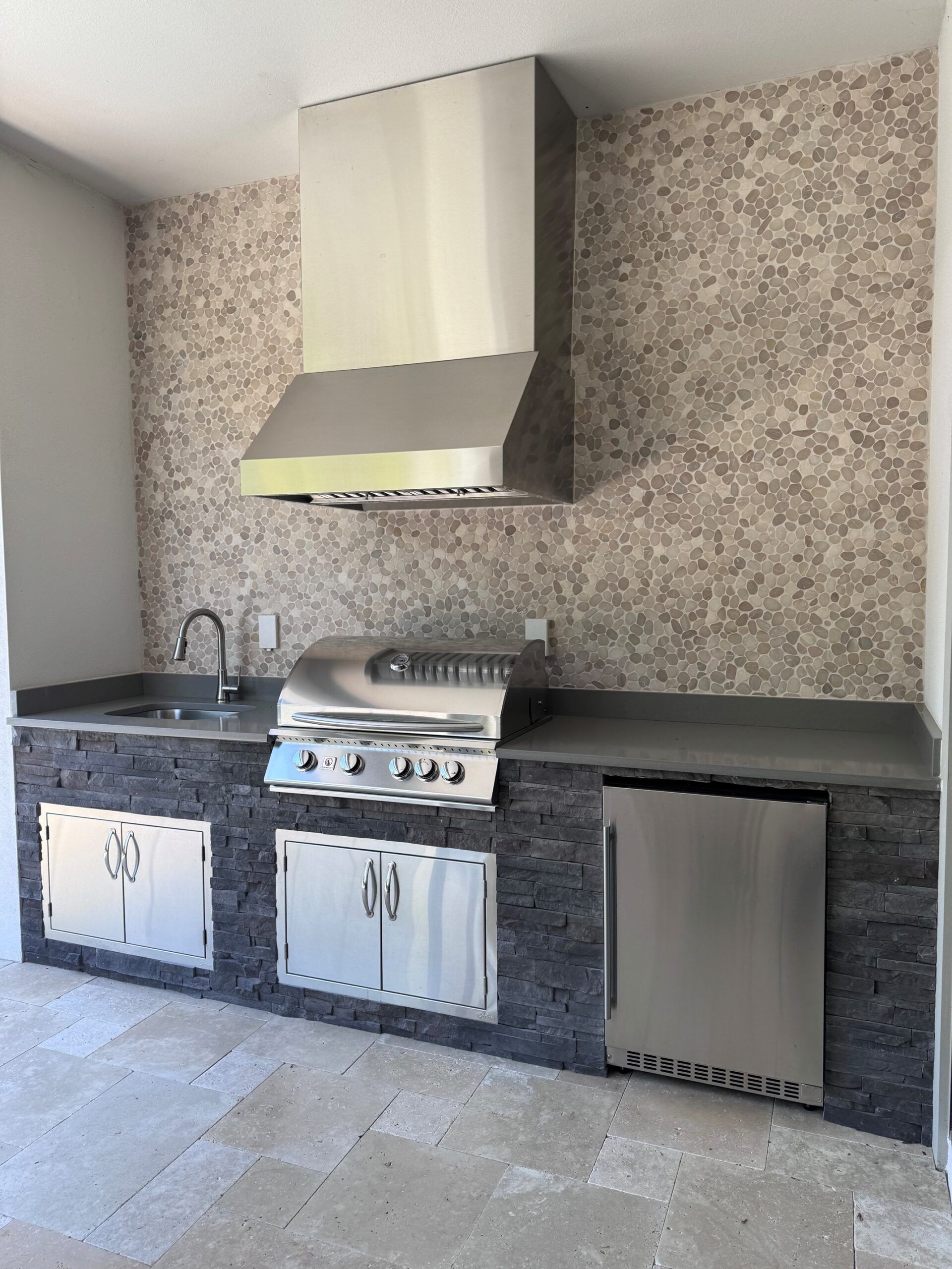 Luxury outdoor kitchen